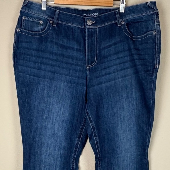 NWT Maurices Bootcut Denim Flex Mid Rise Cotton Blend Jeans; Size 22W Long - Picture 2 of 15